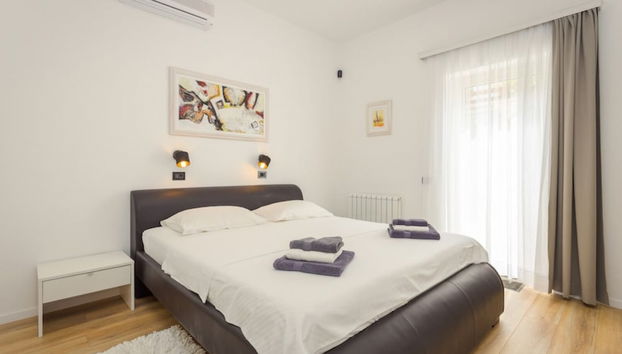 Fimi- With Swimming Pool - A3 BW - Foto 4, Habitación