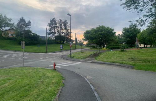 Studio dans une maison avec parking - Foto 12