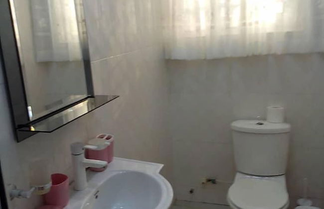 Empire Bay Beach Villa - Photo 9