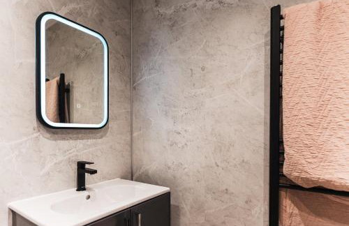 Wych Cottage, Striking 2 Bed, Parking, Ground Floor Flat - Step Free - Foto 9