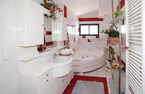 4 Bedroom Gorgeous Home In Keratea - Foto 24