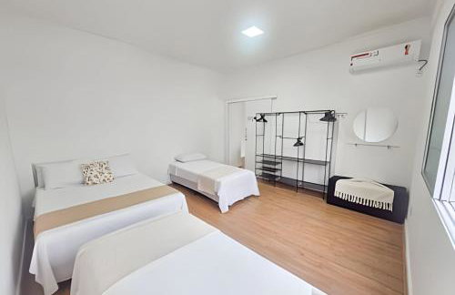 Varanda ensolarada a alguns passos do mar - Foto 19