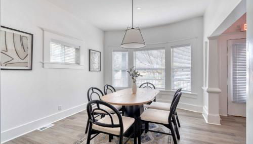 The 2BR Soul Lounge - 91 WalkScore - Photo 2