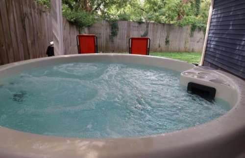 NEW Casa Azul - 2 king Beds Yard HOT TUB! - Foto 6