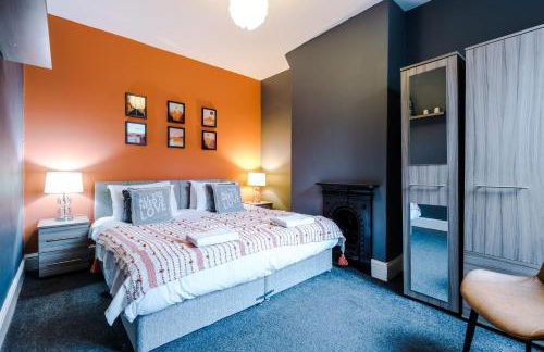 Spacious Modern Chester Home - Great Location - Photo 72