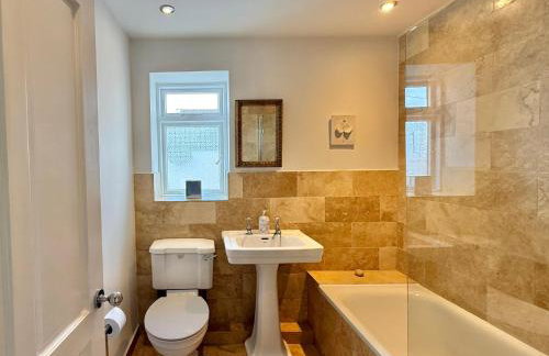 2 Bedroom Character Home in Central Topsham - Foto 8