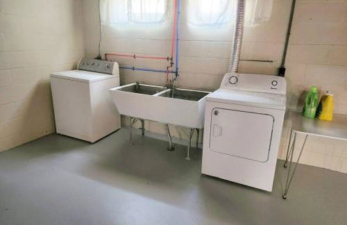 Cozy house near Lake Erie, 10 minutes to Downtown. - Foto 33