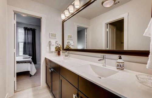 Fam Friendly 5 Bed Home Blocks To Pearl/Riverwalk! - Foto 13