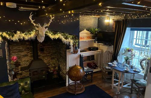 8 Opera Suites, Llangollen - Photo 1