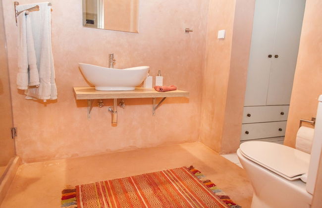 Fabulous Apartment Across Flisvos - Foto 27