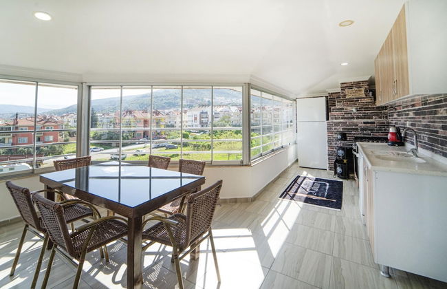 Flat With Mountain View in Fethiye - Foto 1
