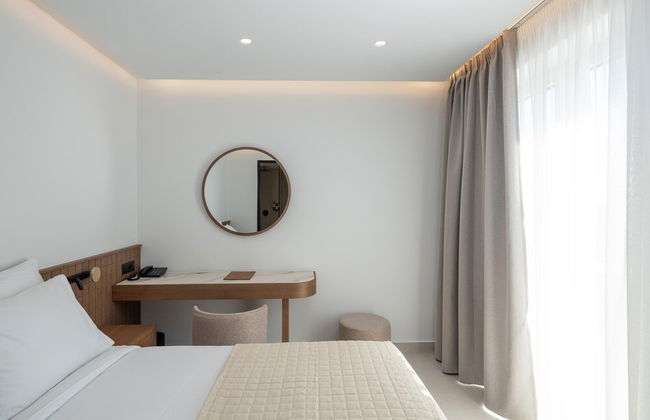 Galaxy Suites Boutique Resort - Photo 9