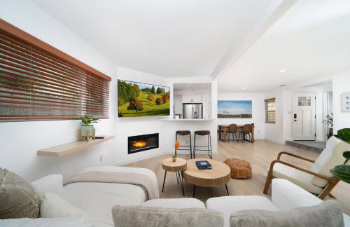 Downtown Beach Home, 5 min to Beach! Backyard, BBQ - Foto 1