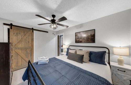 The White Lodge 4BDR Sleeps 8 with Fire Pit - Foto 34