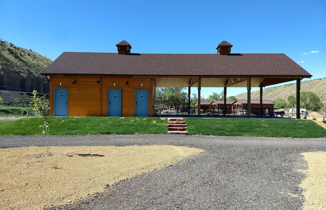 Castle Gate RV Park - Photo 24