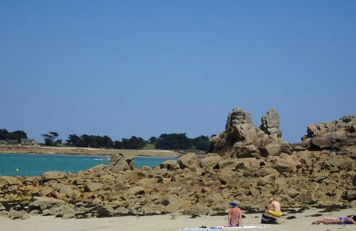 Stone House in Brittany Near Sandy Beach - Photo 39
