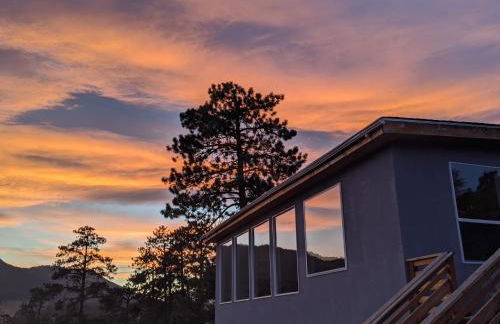 Near Red Rocks with Hot Tub, Fire Pit and Views - Foto 35