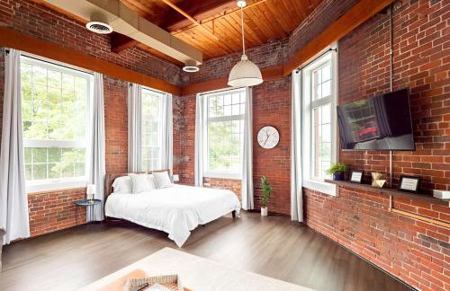 Jennifer's Historic Riverfront Loft City Views - Foto 21