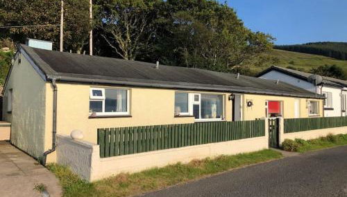 Pirnmill Home with a view - Photo 1