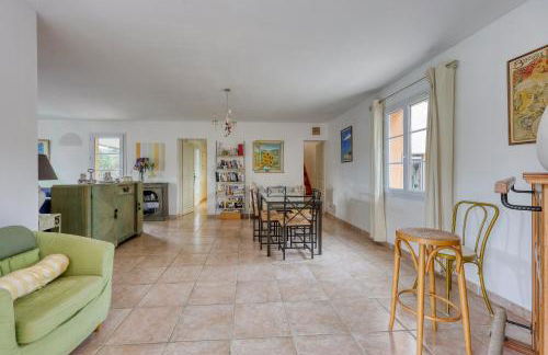 La Villa des Vignes - Climatisée avec piscine - Foto 16