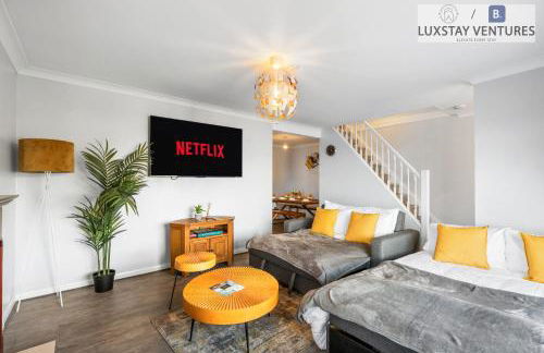 Spacious 3 Bedroom Brighton Home - South Downs - Stunning Sea Views - Garden - Pool Table - FREE Parking - Foto 24