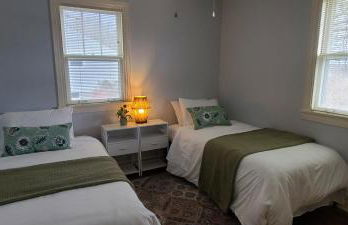 Lakeside Retreat You'll Love! - Foto 8