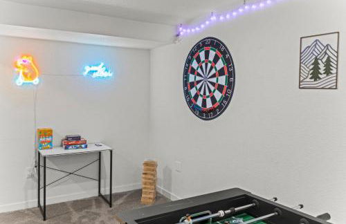 The Denver Den Game Room Foosball - Foto 27