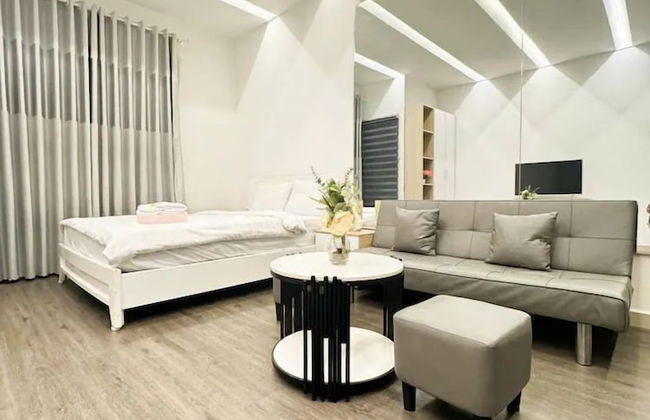 Sunrise City View Apartment - Photo 2