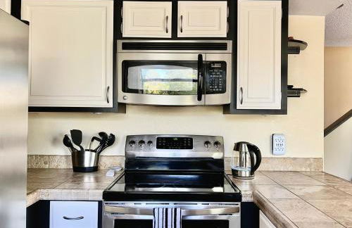 DT Reno - 4BR Home with Patio, BBQ Grill, Games Room - Foto 25