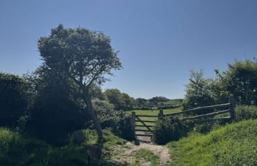 Static Caravan on the Jurassic Coast at Freshwater Beach Holiday Park - Photo 33