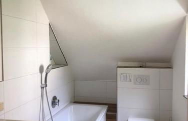 Pretty half-timbered cottage on romantic yard - Foto 9