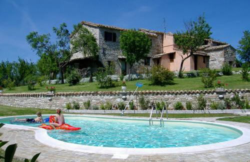 La collina dei ciliegi - Foto 1