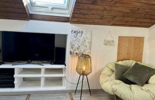 Gemütliches Dachgeschoss-Apartment mit Alpenblick - Photo 7