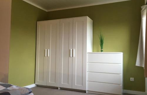 Lina's Ferienwohnungen - zwei moderne FeWos mit Sauna im Haus und fantastischem Ausblick - Foto 8