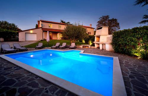 Villa Nina with Private pool near Poreč - Foto 1