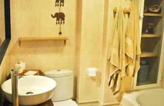 THE BOHO-CHIC OASIS, lovely city center apartment - Photo 21