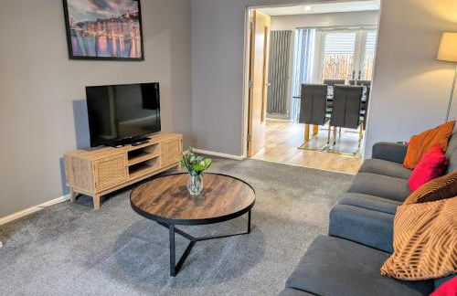 Tempting Telford 4 bed house - Photo 29