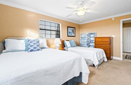 Ola Grande - Beachside Condos with Pool next to Cocoa Beach Pier - Foto 9