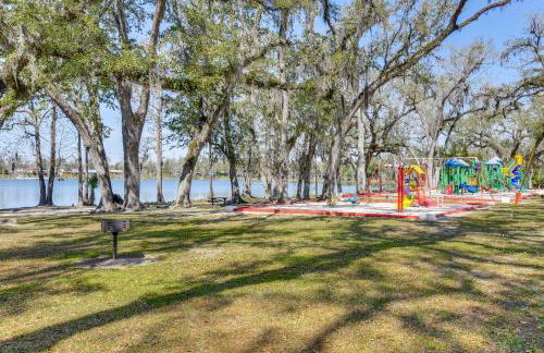 Walk to Lake Fishing Retreat in Wewahitchka - Foto 23