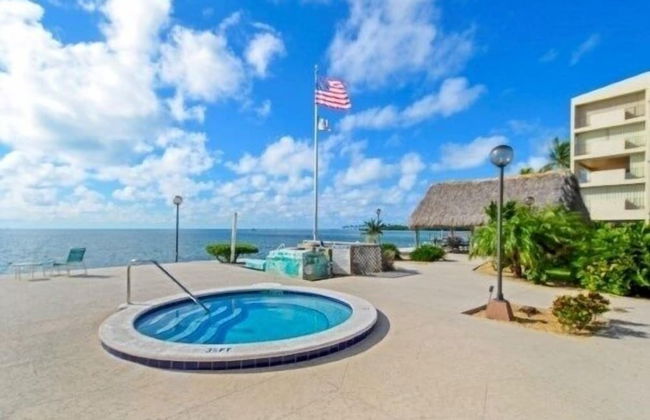 1 bedroom unit with a nice view of the Florida bay. 1 Condo by RedAwning - Foto 12