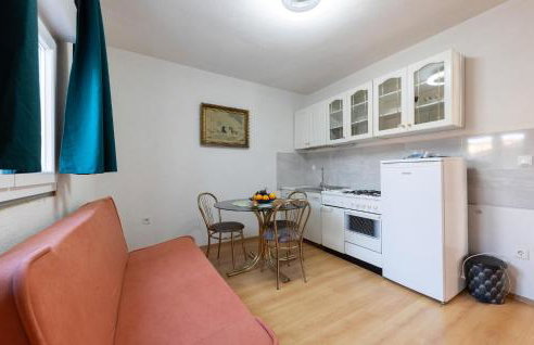 4 Bedroom Gorgeous Home In Gornja Brela - Foto 6