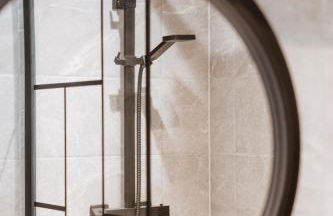 2 Bed Apartment Overlooking the Square Step Out to Shops & Dining - Foto 37