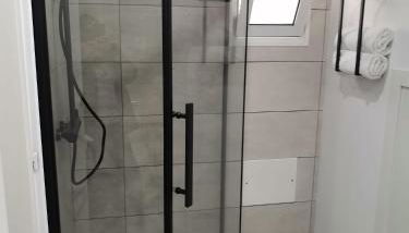 Sunrise Bay - Modern Flat with stunning views - Foto 3, Shower