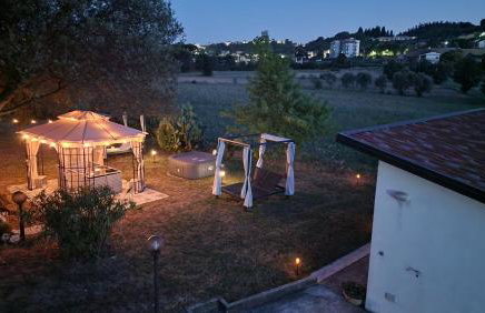 Country Chic Antico Casale - piscina idromassaggio lettini, solarium, cinema experience, wifi, parcheggio - Foto 79