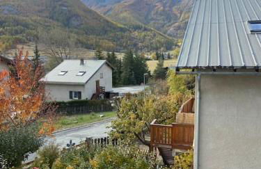 3 chambres, calme, vue imprenable, refait à neuf - Photo 27