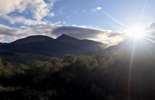 Hot tub lodge with stunning view - Foto 22
