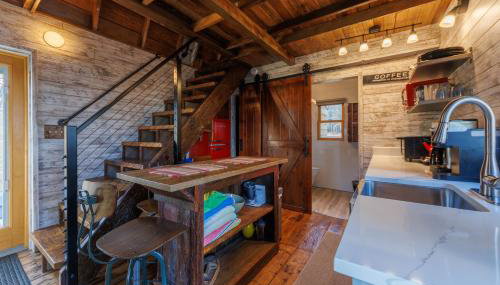 Hear the waves of Lake MI from Hot Tub - Dog Friendly - Foto 3