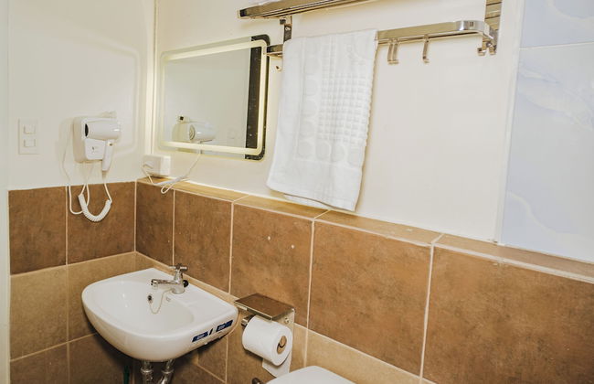 🌿 Stylish & Serene Stay in Davao City 🌿 - Photo 15