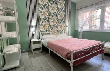 Dimora di Antonietta Room - near Train Station & Wi-Fi - Foto 1