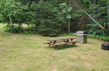 Chandler Hill Base Camp - Enjoy A Nature Getaway in this Rustic Home in the Mountains, 10 minutes from Sunday River Ski Mountain! home - Foto 27